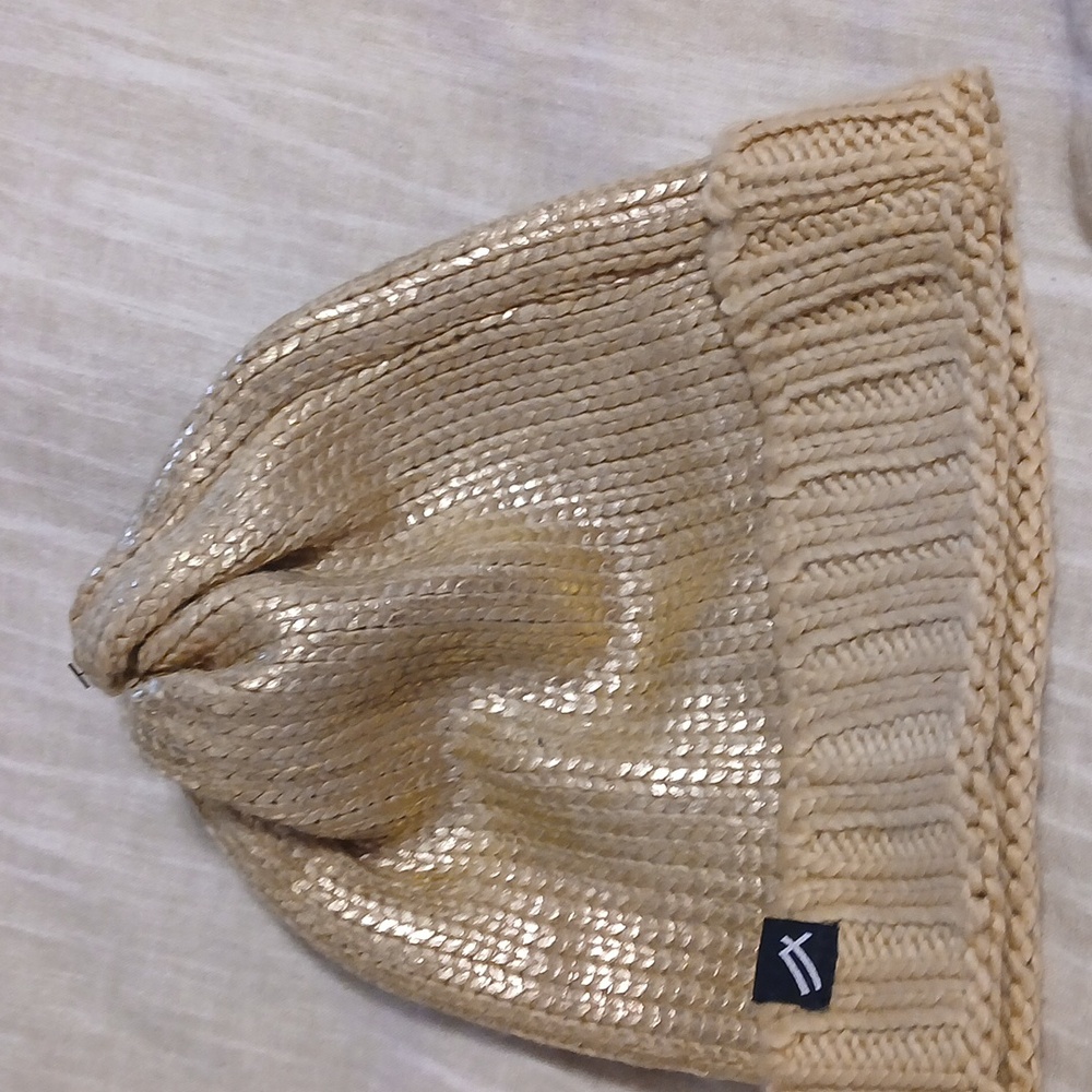 William Rast - Justin Timberlake Gold Metallic Shine Beanie Hat One Size-gold
